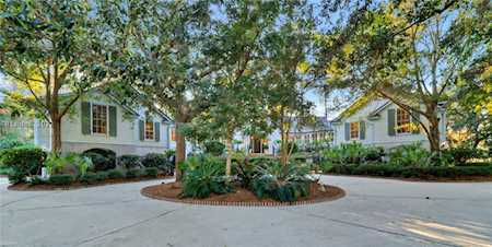 37 Combahee Rd Hilton Head Island, SC 29928