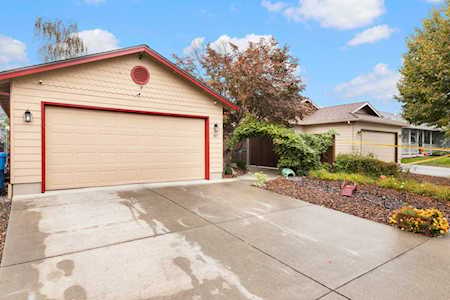 407 Canyon Way Eagle Point, OR 97524