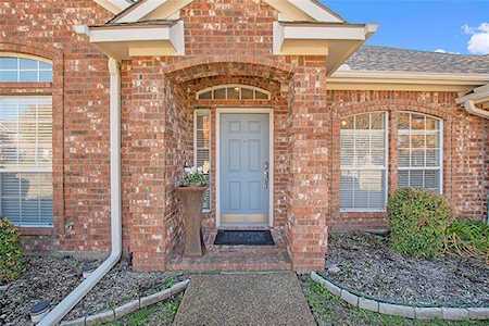 10121 Loving Trail Drive Frisco, TX 75035