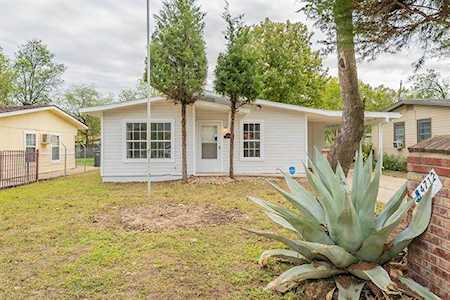 4712 Crenshaw Avenue Fort Worth, TX 76105