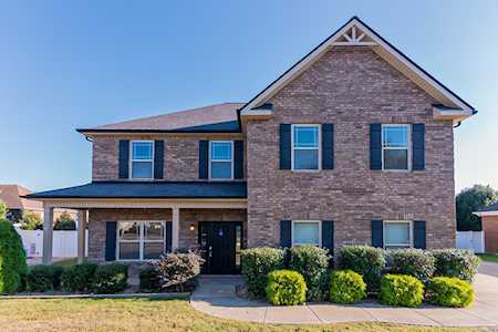 2320 Fox Creek Dr Murfreesboro, TN 37127