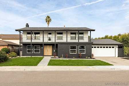 6215 Snowbond St San Diego, CA 92120