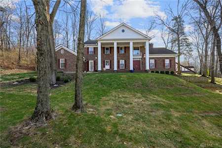 1955 Kresswood Circle Kettering, OH 45429
