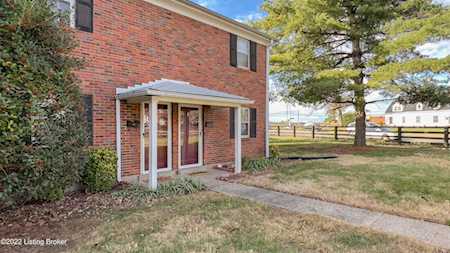 3406 Taylorsville Rd #2 Louisville, KY 40205
