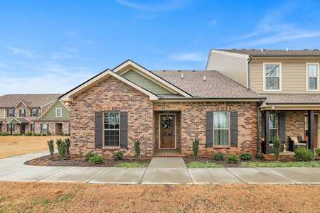 5609 Maples Retreat Dr Murfreesboro, TN 37127