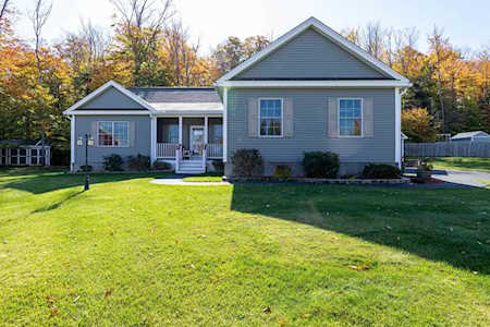 96 Hartford Brook Rd Deerfield, NH 03037