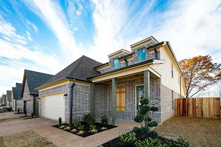 110 Dogwood Spring Dr Oakland, TN 38060
