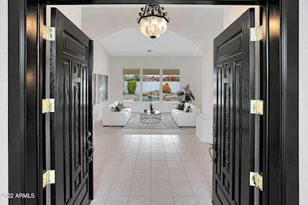9442 E Shangri La Road Scottsdale, AZ 85260