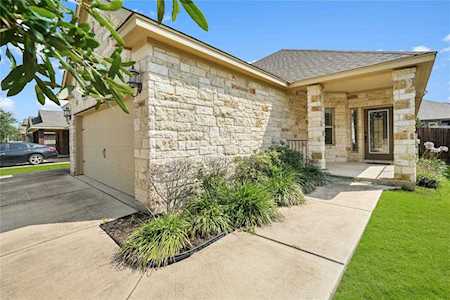 204 Sawtooth DR San Marcos, TX 78666