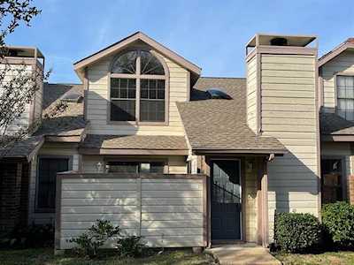 2403 Overland Lane Arlington, TX 76014