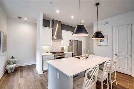 5202 Capitol Avenue #1110 Dallas, TX 75206