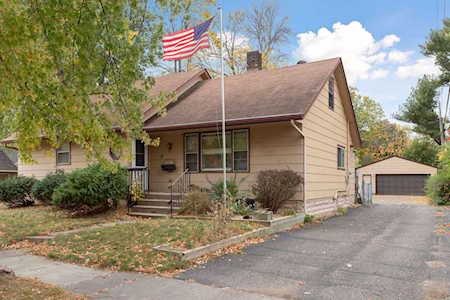 17 3rd Avenue NE Osseo, MN 55369