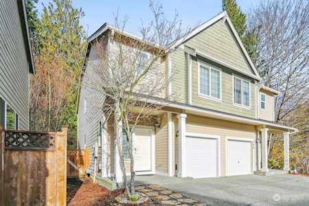 202 NE Miramar Circle Bremerton, WA 98311