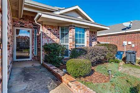 5016 Valley Village Drive Fort Worth, TX 76123