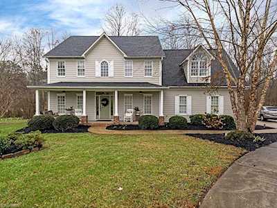 5400 Leytonstone Court Oak Ridge, NC 27310