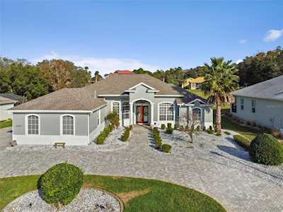 8389 Mobile CIRCLE Weeki Wachee, FL 34613