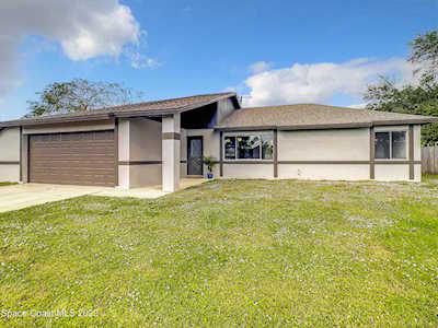 2405 Raintree Lake Circle Merritt Island, FL 32953