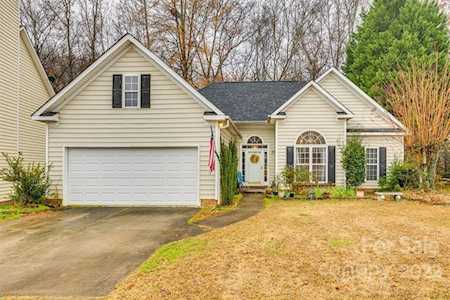 2812 Huckleberry Hill Dr Fort Mill, SC 29715