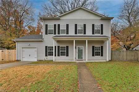 1433 Salton Dr Chesapeake, VA 23325