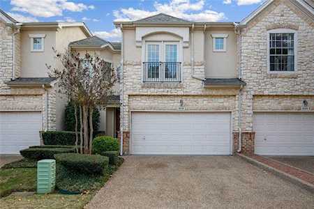 2530 Champagne Drive Irving, TX 75038