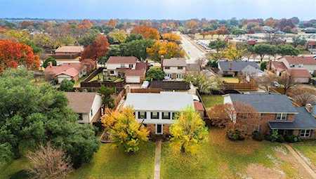 1910 Forestwood Drive Richardson, TX 75081
