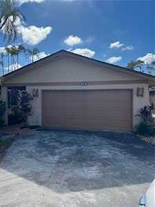 6468 Royal Woods Dr Fort Myers, FL 33908