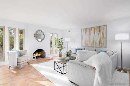 16424 Gabarda Rd San Diego, CA 92128