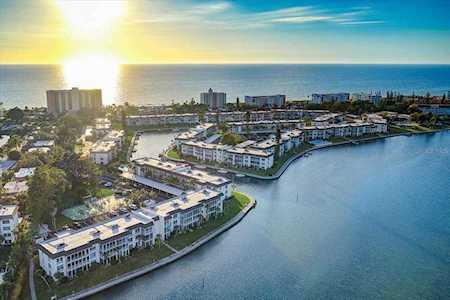 4310 Falmouth Dr #202 Longboat Key, FL 34228
