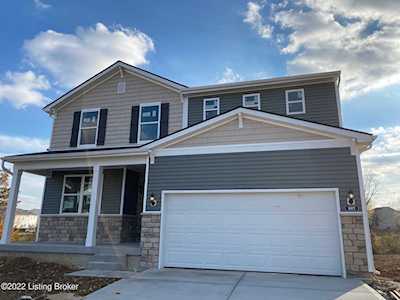 807 Harland Ct Shelbyville, KY 40065