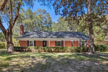 1304 Leewood Dr Tallahassee, FL 32312