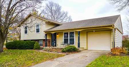 701 Holiday Dr Fortville, IN 46040