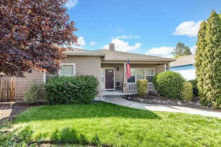 836 Isherwood Dr Central Point, OR 97502