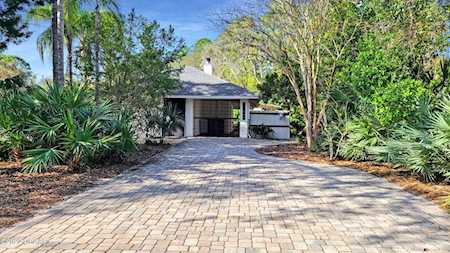 2846 Glenwood Avenue New Smyrna Beach, FL 32168
