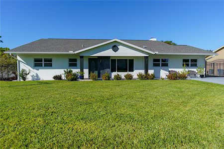 712 60th St NW Bradenton, FL 34209