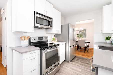 6907 Barberry Lane Eden Prairie, MN 55346