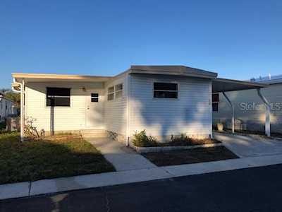 66 Thatch Palm St W Largo, FL 33770