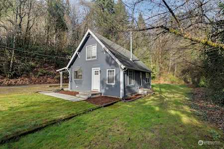 2011 Hazel Dell Rd Castle Rock, WA 98611