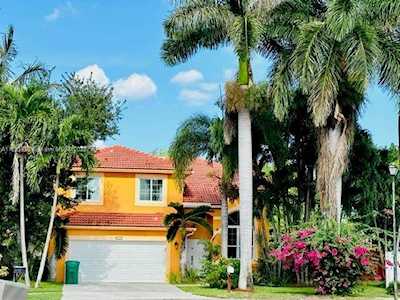 16633 SW 91st St Miami, FL 33196