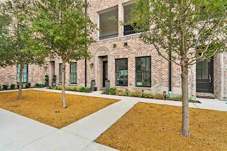 14975 Oak Street Addison, TX 75001