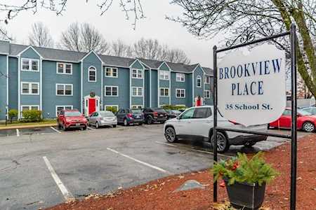 35 School St #10 Dracut, MA 01826