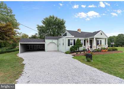 124 Marlton Rd Pilesgrove, NJ 08098