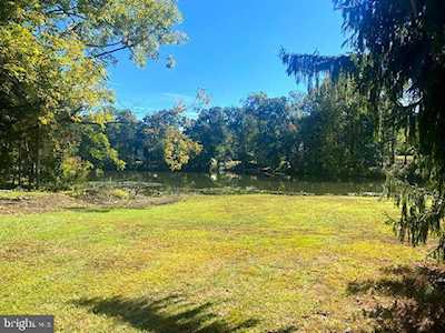 123 Bells Lake Rd Blackwood, NJ 08012