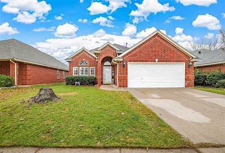 8624 San Joaquin Trail Fort Worth, TX 76118