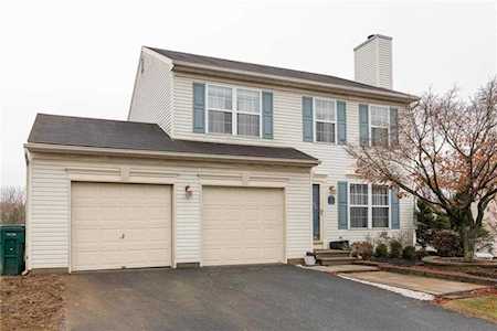 136 Ridgeline Ln Easton, PA 18045