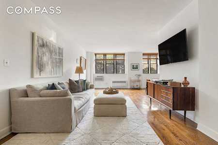 350 Ocean Parkway #L-B Brooklyn, NY 11218