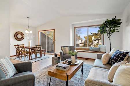 5512 Sanibel Drive Minnetonka, MN 55343