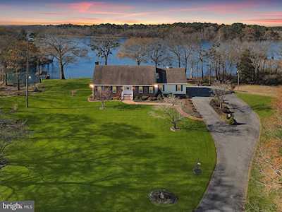 7636 Kings Ct Seaford, DE 19973