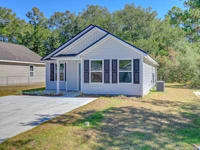 136 Lance Ln Crawfordville, FL 32327