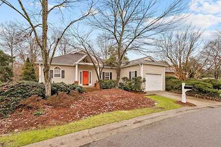 904 Flicker Lane High Point, NC 27262