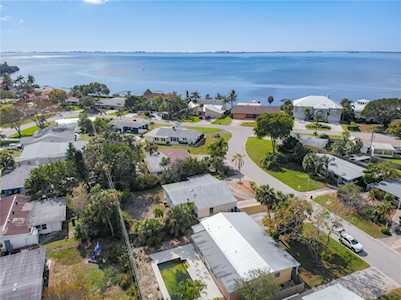 6731 Northampton PLACE Bradenton, FL 34207